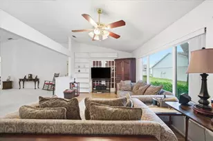 9338 Clearmeadow Ln, New Port Richey, FL 34655 - Photo 23