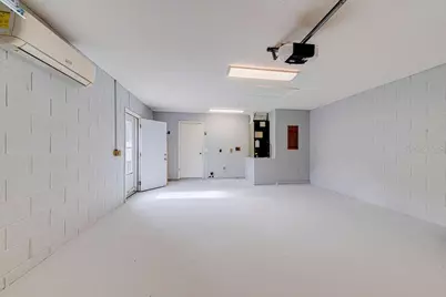 40021 Parkinsonia Street, Lady Lake, FL 32159 - Photo 17