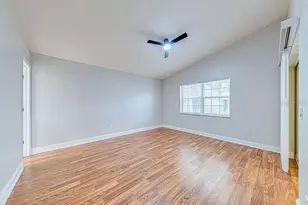 40021 Parkinsonia St, Lady Lake, FL 32159 - Photo 5