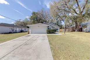 40021 Parkinsonia St, Lady Lake, FL 32159 - Photo 35