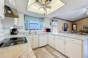 765 Saddlebrook Dr, Tarpon Springs, FL 34689 - Photo 33