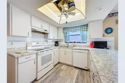 765 Saddlebrook Drive, Tarpon Springs, FL 34689 - Photo 35