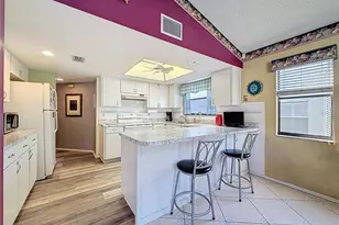 765 Saddlebrook Dr, Tarpon Springs, FL 34689 - Photo 31