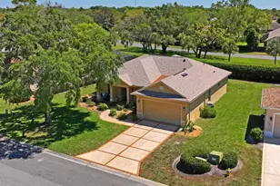 9398 Burnam Dr, Weeki Wachee, FL 34613 - Photo 31