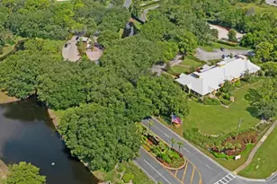 9398 Burnam Dr, Weeki Wachee, FL 34613 - Photo 45