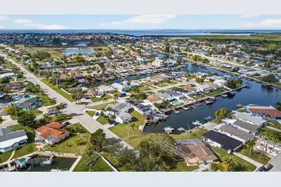 5036 Bonito Drive, New Port Richey, FL 34652 - Photo 5