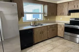 11010 Tamarix Ave, Port Richey, FL 34668 - Photo 5