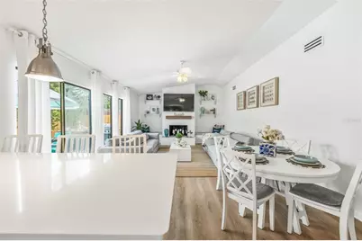 2911 Woodpine Court, Sarasota, FL 34231 - Photo 15