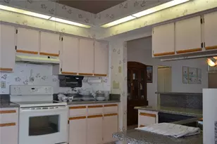 10416 Casa Grande Cir, Spring Hill, FL 34608 - Photo 9