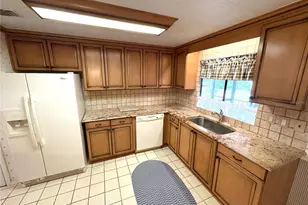 7590 Highpoint Blvd, Brooksville, FL 34613 - Photo 9