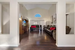 10421 Templewood Ct, Spring Hill, FL 34608 - Photo 5