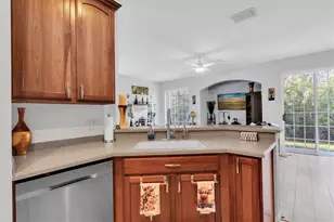 8549 Shallow Creek Ct, New Port Richey, FL 34653 - Photo 13