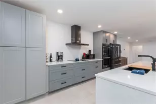 400 Plover Pl, Palm Harbor, FL 34683 - Photo 13