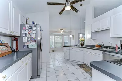 6911 Oakcrest Way, Zephyrhills, FL 33542 - Photo 17