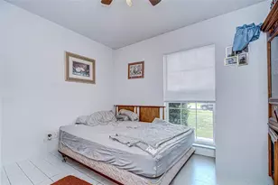 6911 Oak Crest Way, Zephyrhills, FL 33542 - Photo 21