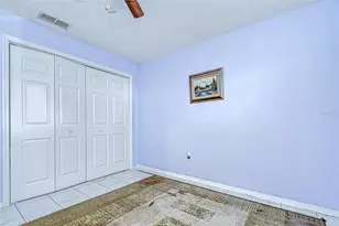 6911 Oak Crest Way, Zephyrhills, FL 33542 - Photo 23