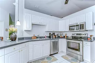 6911 Oak Crest Way, Zephyrhills, FL 33542 - Photo 19