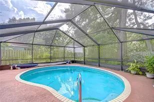 6911 Oak Crest Way, Zephyrhills, FL 33542 - Photo 35