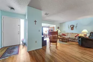 8360 High Point Cir, Port Richey, FL 34668 - Photo 3