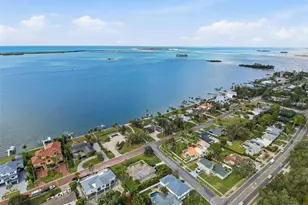 1600 Santa Barbara Dr, Dunedin, FL 34698 - Photo 33