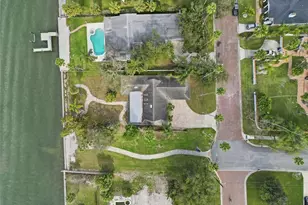 1600 Santa Barbara Dr, Dunedin, FL 34698 - Photo 23