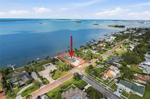 1600 Santa Barbara Dr, Dunedin, FL 34698 - Photo 3