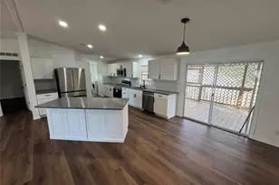 8104 Ridge Rd, Weeki Wachee, FL 34613 - Photo 9