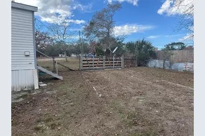 8104 Ridge Road, Weeki Wachee, FL 34613 - Photo 35