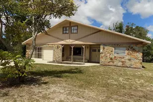 8568 Heather Blvd, Weeki Wachee, FL 34613 - Photo 15