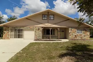 8568 Heather Blvd, Weeki Wachee, FL 34613 - Photo 1
