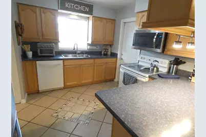 7211 Tarrytown Drive, Spring Hill, FL 34606 - Photo 5