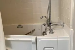 2907 Featherstone Dr, Holiday, FL 34691 - Photo 9