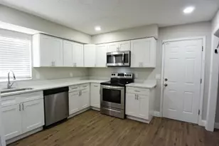 5845 Elm St, New Port Richey, FL 34652 - Photo 9