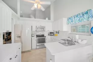 3061 Overlook Pl, Clearwater, FL 33760 - Photo 17