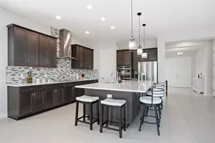 11277 Rustic Timber Loop, San Antonio, FL 33576 - Photo 9