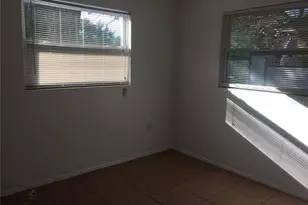 815 Margo St, Tarpon Springs, FL 34689 - Photo 5