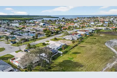 4001 Topsail Trail, New Port Richey, FL 34652 - Photo 5