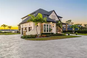 732 Shore Dr E, Oldsmar, FL 34677 - Photo 3