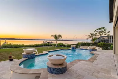 732 Shore Drive E, Oldsmar, FL 34677 - Photo 11