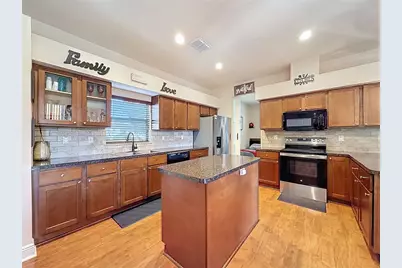 18105 Clearview Drive, Brooksville, FL 34604 - Photo 9