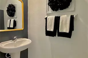 8217 Crescent Oaks Dr, New Port Richey, FL 34655 - Photo 11