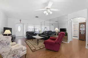 8164 Pagoda Dr, Spring Hill, FL 34606 - Photo 7