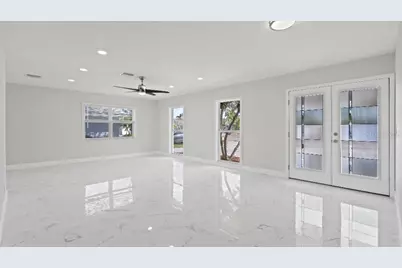 1024 Spindle Palm Way, Apollo Beach, FL 33572 - Photo 3