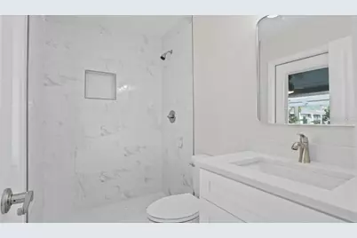 1024 Spindle Palm Way, Apollo Beach, FL 33572 - Photo 23