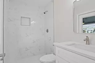 1024 Spindle Palm Way, Apollo Beach, FL 33572 - Photo 23