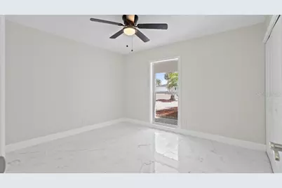 1024 Spindle Palm Way, Apollo Beach, FL 33572 - Photo 17