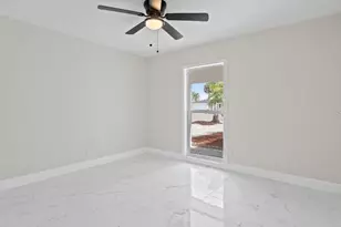 1024 Spindle Palm Way, Apollo Beach, FL 33572 - Photo 17