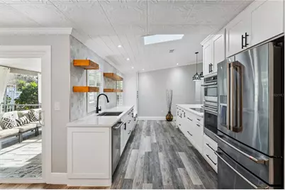 581 Longwood Court, Oldsmar, FL 34677 - Photo 9