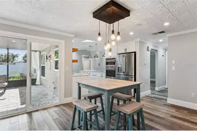 581 Longwood Court, Oldsmar, FL 34677 - Photo 11