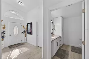 3051 Brookfield Ln, Clearwater, FL 33761 - Photo 15